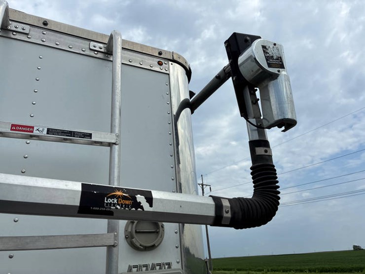 2013-stoughton-trailer-image-13