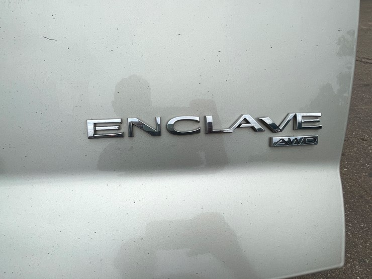 2014-buick-enclave-image-60