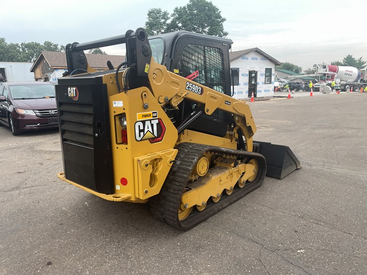 2019-caterpillar-259d3-image-3