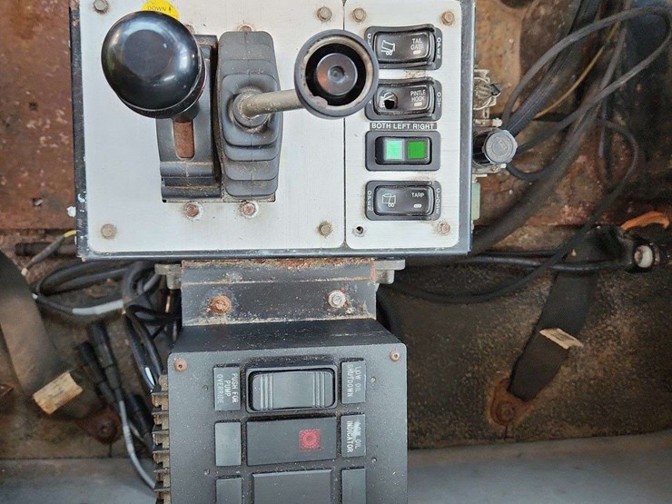 2012-international-workstar-7600-image-17