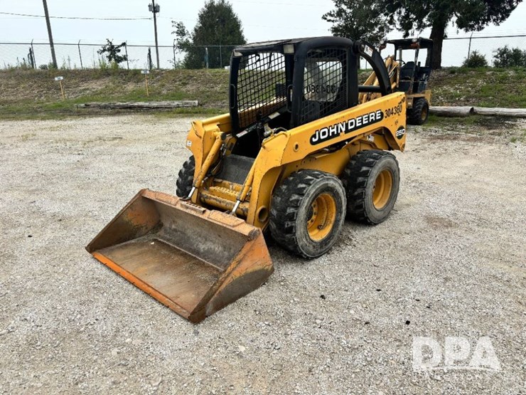john-deere-250-image-1