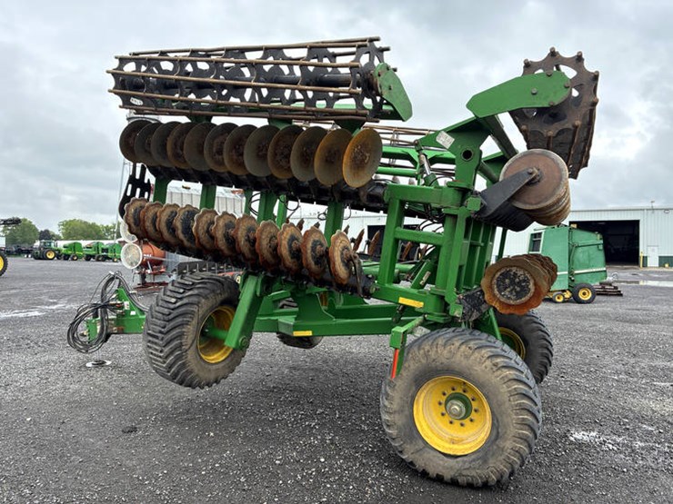 2020-john-deere-2680h-image-4