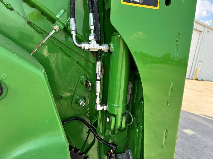 2016-john-deere-s680-image-19