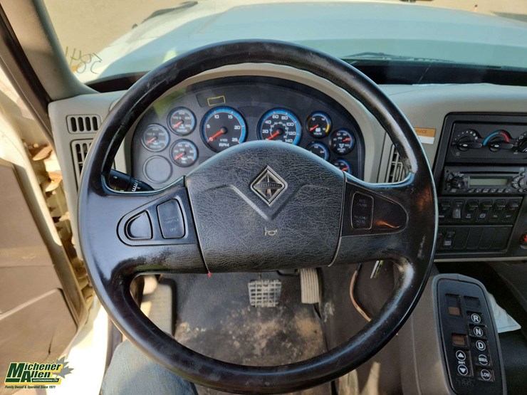 2012-international-workstar-7600-image-11