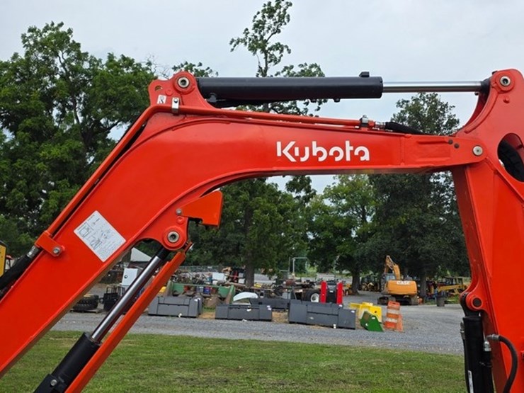 2021-kubota-kx033-4-image-31
