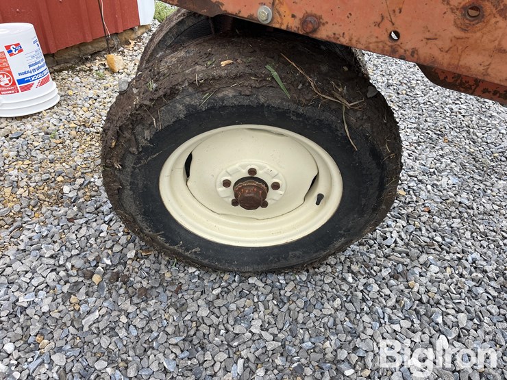 1957-allis-chalmers-d17-image-14