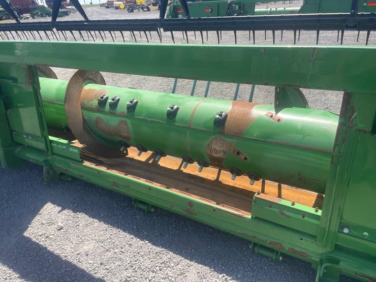 2013-john-deere-635f-image-12