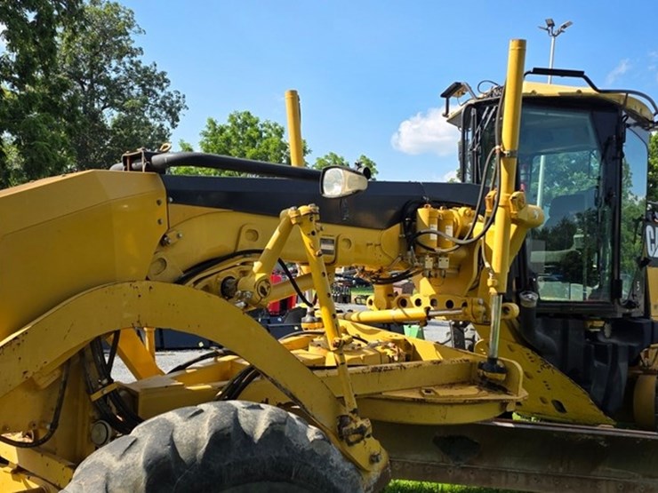 2009-caterpillar-140m-vhp-image-7