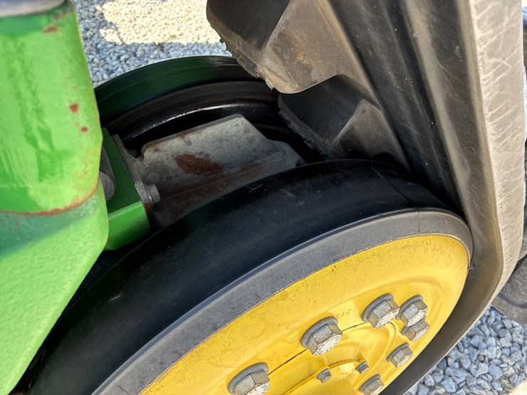 2020-john-deere-8rx-410-image-53