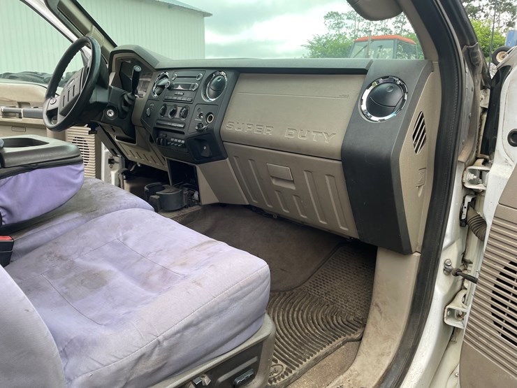 2009-ford-f350-xlt-image-40
