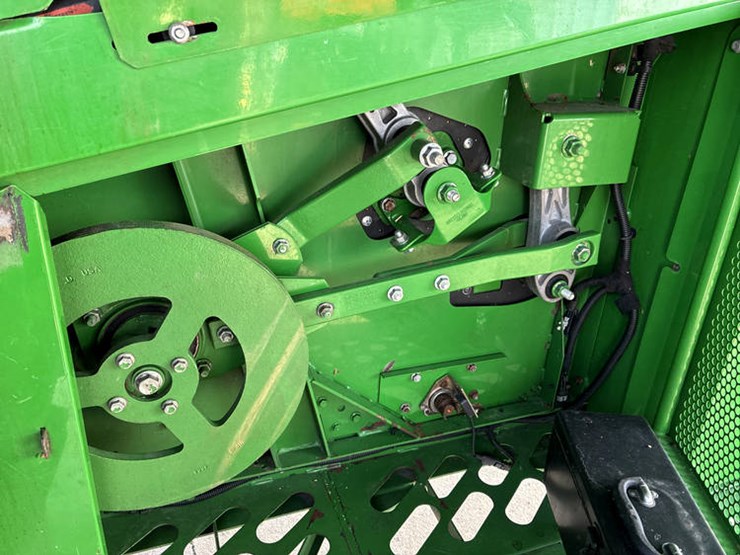 2014-john-deere-s690-image-66
