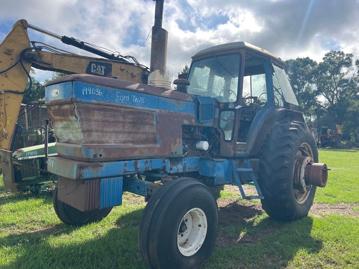 ford-tw25-image-5