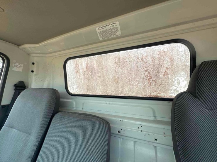 1997-isuzu-npr-image-28