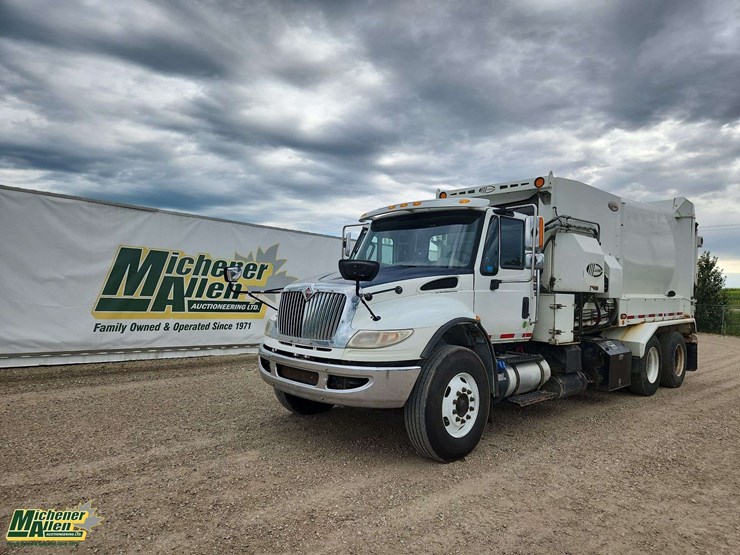 2017-international-workstar-7400-image-1