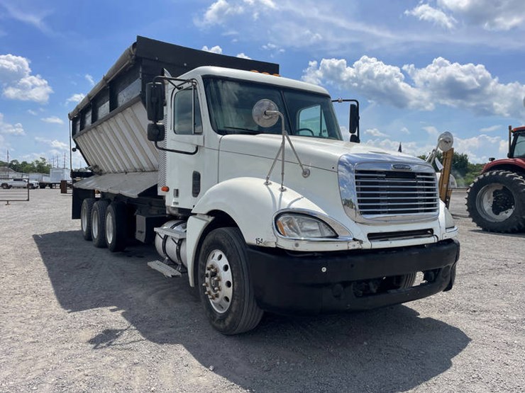 #113033-•-2004-freightliner-#1fuja6cv84ll97630-image-41