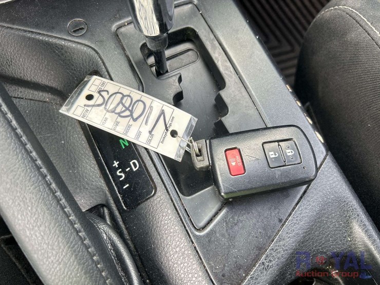 2018-toyota-rav4-image-21