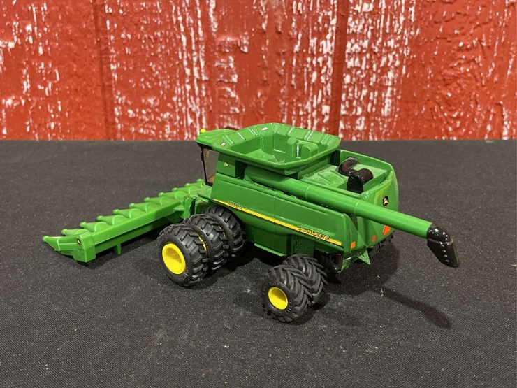 john-deere-64-image-3
