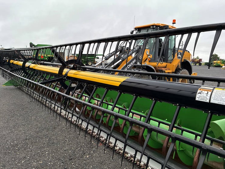 2013-john-deere-635f-image-25