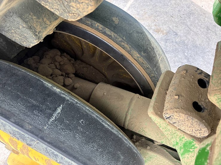 2021-john-deere-8rx-310-image-28