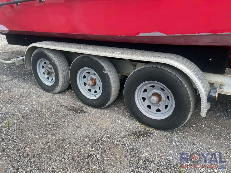 2007-brunswick-challenger-27ft-fire-rescue-boat-with-tri-axle-boat-trailer-image-10