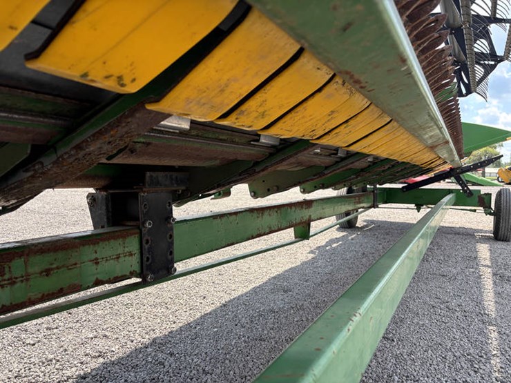 2010-john-deere-625f-image-21