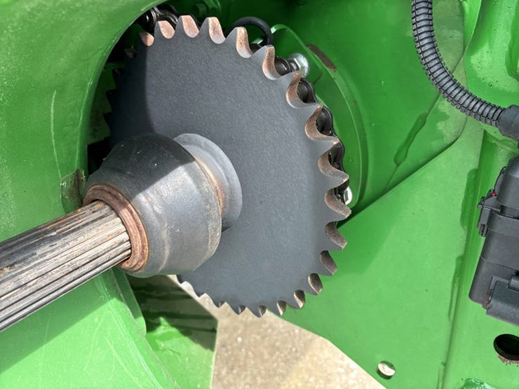 2017-john-deere-s680-image-18