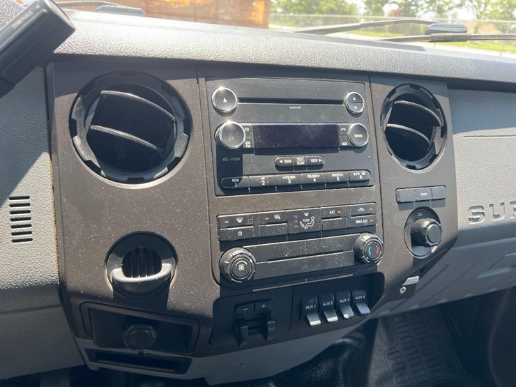 2016-ford-f350-image-24
