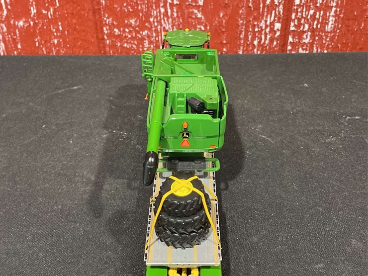 john-deere-64-image-13
