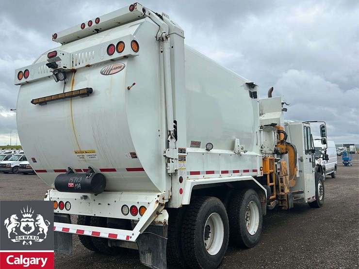 2017-international-workstar-7400-image-20