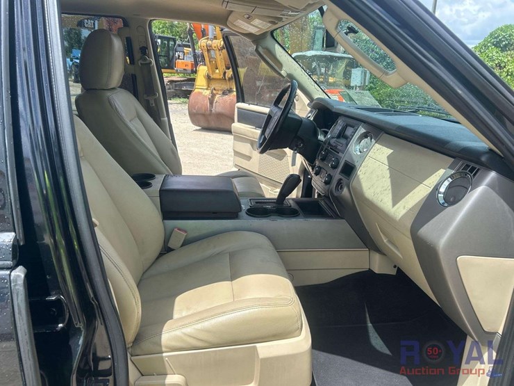 2015-ford-expedition-el-xlt-image-22