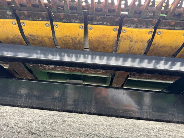 2016-john-deere-635f-image-21