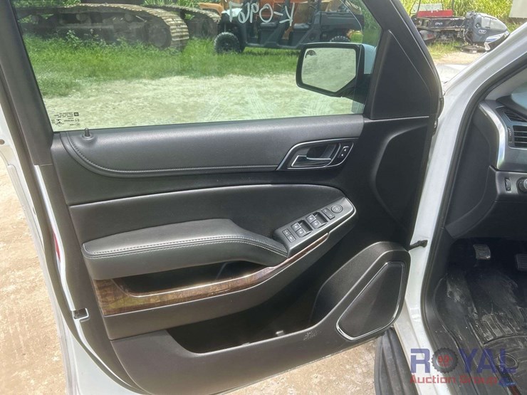2020-chevrolet-tahoe-image-13