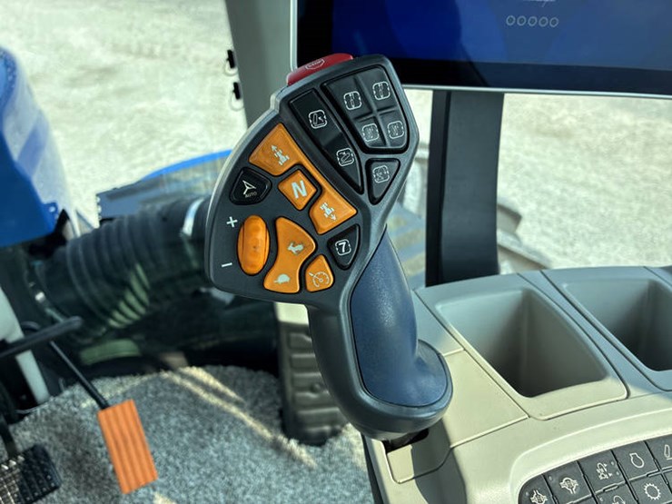2021-new-holland-t9.565-image-84