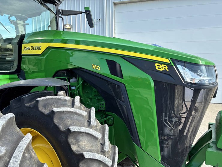 2022-john-deere-8r-310-image-17