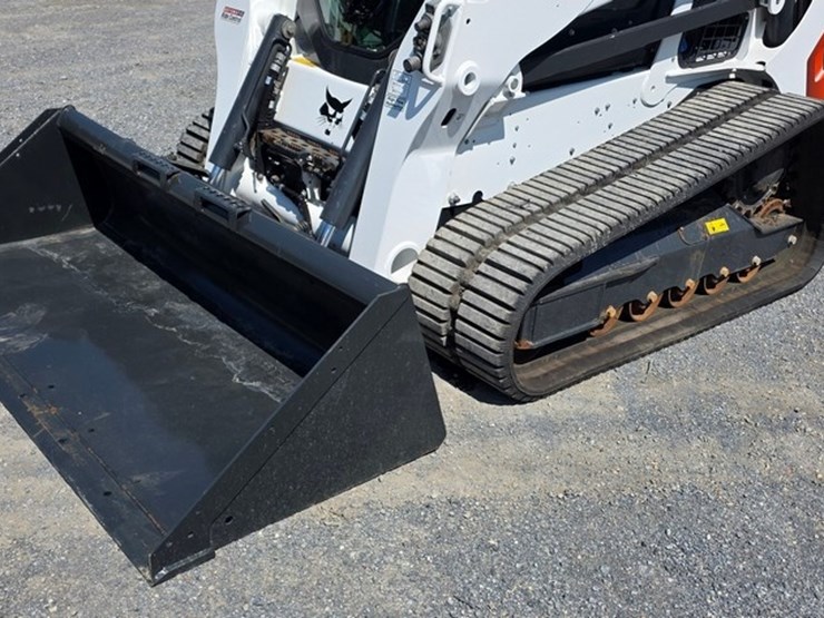 2023-bobcat-t770-image-34