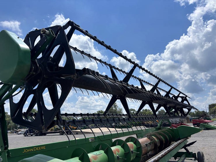 2010-john-deere-625f-image-18