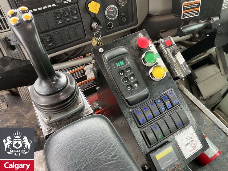 2016-international-workstar-7400-image-8