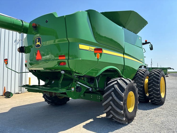 2013-john-deere-s690-image-4
