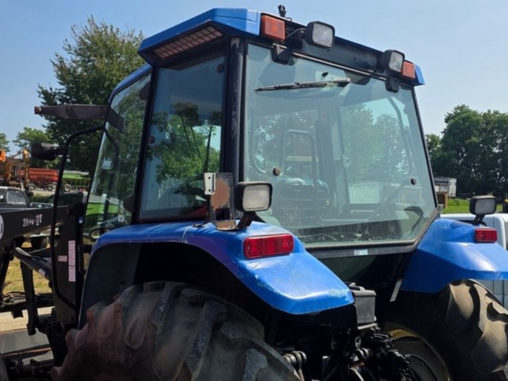 new-holland-ts100-image-24