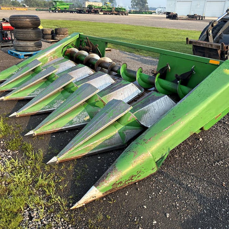 JOHN DEERE 643