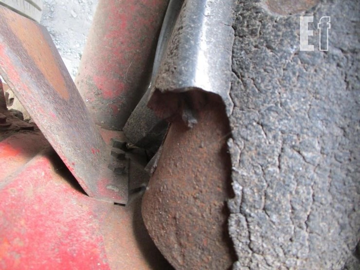 new-holland-472-image-4