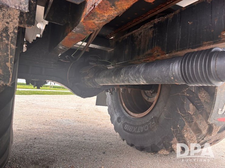 2015-case-ih-titan-3540-image-46