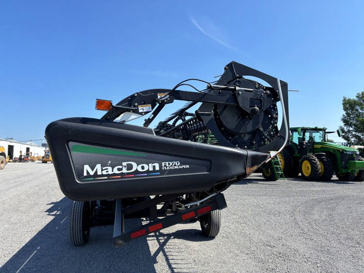 2012-mac-don-fd70-image-13