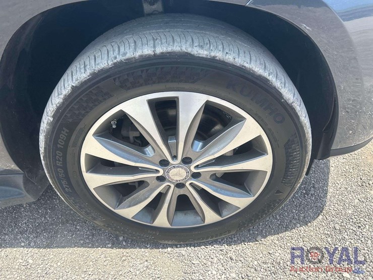 2016-mercedes-benz-gl450-image-26