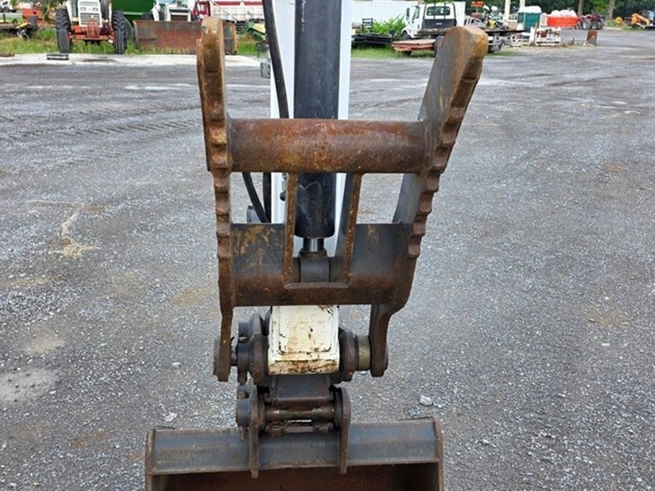 2022-bobcat-e88-image-43