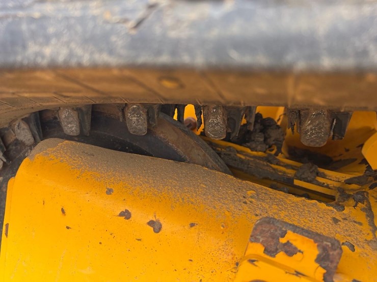 jcb-3ts-8t-image-11