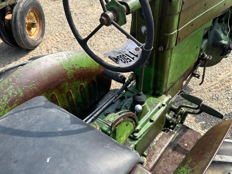 john-deere-m-image-8