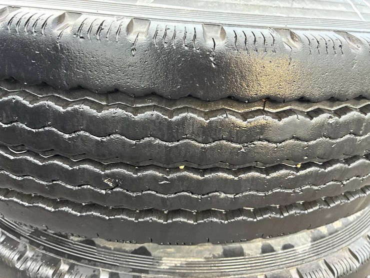 #113246-•-11.22.5-handcock-stoer-tires-image-4