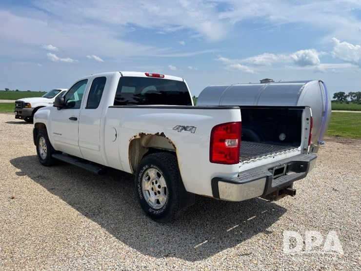 2012-chevrolet-silverado-image-13
