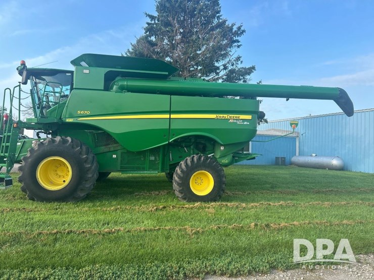 2013-john-deere-s670-image-3
